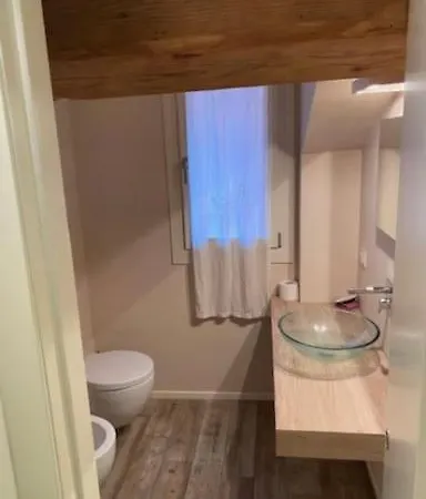 Moderno Nel Cuore Di Apartment